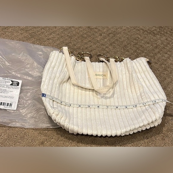 NWT Soft Corduroy/Terry Cloth Textured Cream Women's Tote/ Shoulder Bag 13 X 11 - Picture 2 of 6
